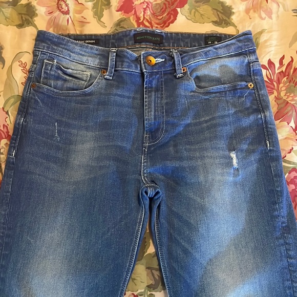 BENETTON JEANS Size 32 x 28 Classic Denim Low Crotch Stretch Cotton Distressed - Picture 5 of 16